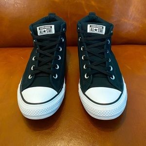 Chuck Taylor Converse high top black size 10
